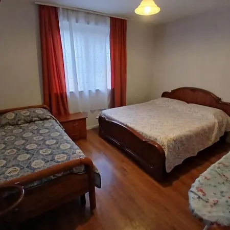 Scutari Apartman *